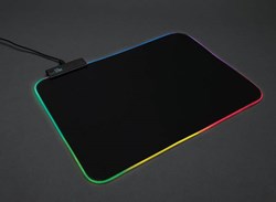 Obrázky: RGB herní podložka pod myš